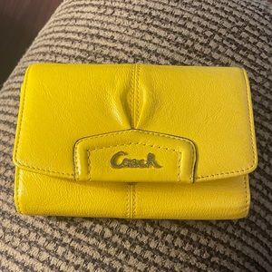 COACH Lemon ASHLEY LEATHER COMPACT CLUTCH F48068  B4, EUC